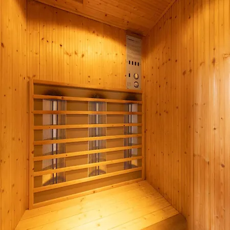 Cozy With A Sauna, 3 Km From Putten